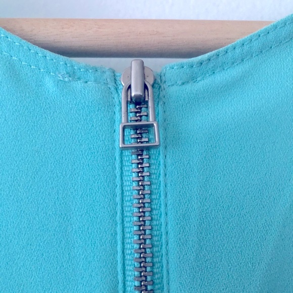 Aritzia Wilfred Blouse - Picture 3 of 4